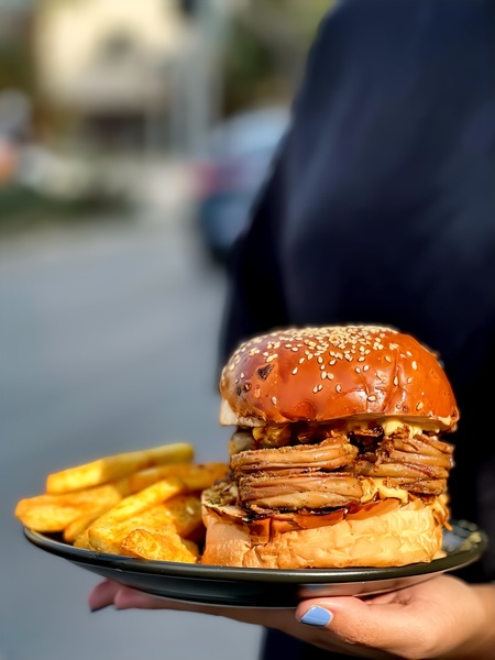 Atom Burger